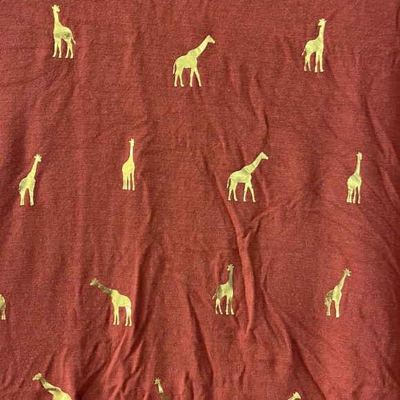 used large womens burnt orange tank top with gold giraffe (runs small) - Picture 2 of 3